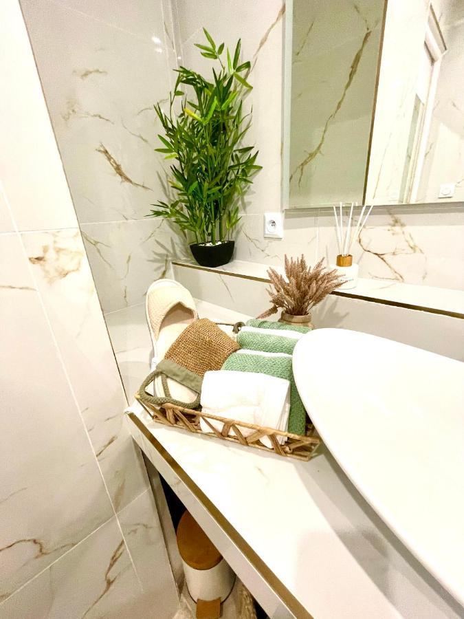Spacious Loft, Duplex, Old Town, 3 Bedrooms - Easy Check-In Ніцца Екстер'єр фото